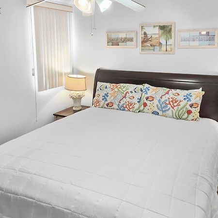 Is9-Cozy Upstairs Beachfront Condo - King Beds Fort Walton Beach Bagian luar foto