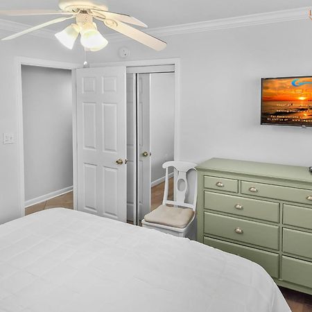Is9-Cozy Upstairs Beachfront Condo - King Beds Fort Walton Beach Bagian luar foto